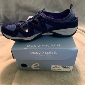Easy Spirit Earthen shoes. Brand new.